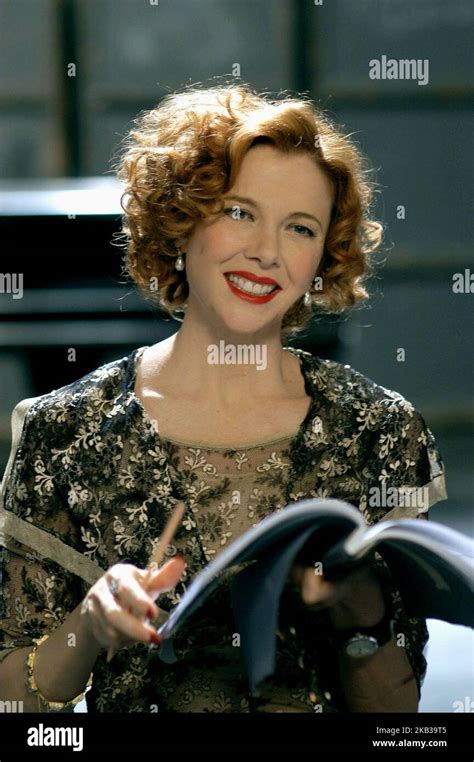 BEING JULIA, ANNETTE BENING, 2004 Stock Photo - Alamy