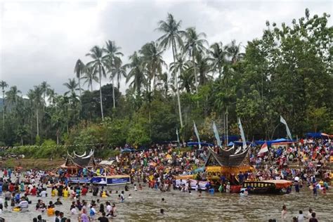 Tradisi Unik Menyambut Bulan Ramadhan Di Indonesia Ada Munggahan