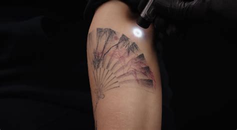 Magic Ink Tattoos, Activated by Light, Are the Future | PS Beauty
