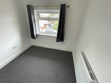 Larch Road Liverpool Merseyside L Bed Semi Detached House To