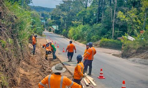 Microempresas Cantonales Reciben Equipo Para Obras Viales Preventivas