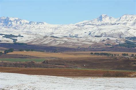 170+ Drakensberg Snow Stock Photos, Pictures & Royalty-Free Images - iStock