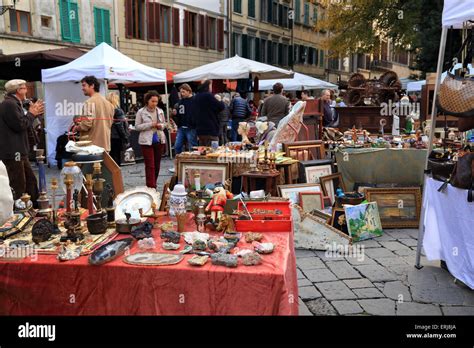 Mercato Delle Pulci Di Firenze Immagini E Fotografie Stock Ad Alta