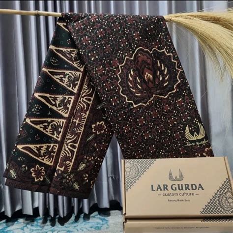 Sarung Batik Tradisional Lar Gurda Eksklusif Kesikan Series Am