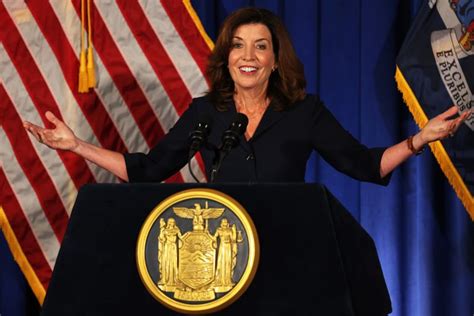 Kathy Hochul Becomes New Yorks First Female Governor Woman And Home