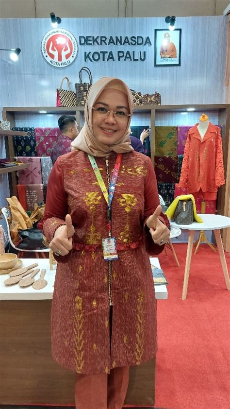 Ketua Dekranasda Palu Hadir Di Pameran Kriyanusa Untuk