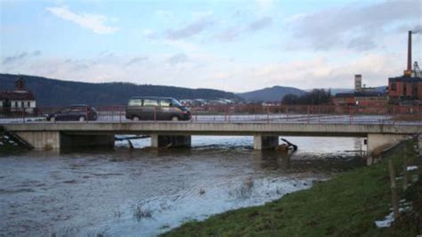 Hochwasseralarm Tauwetter Und Regen Lassen Weser Pegelst Nde