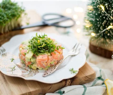 Zalmtartaar Met Avocado Eef Kookt Zo Recept Zalmtartaar