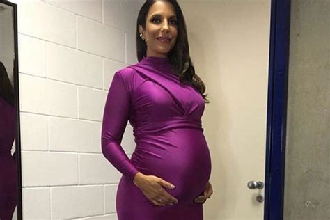 Ivete Sangalo compartilha nova foto das gêmeas os médicos