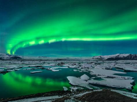 Northern Lights and Sky Lagoon - All Iceland