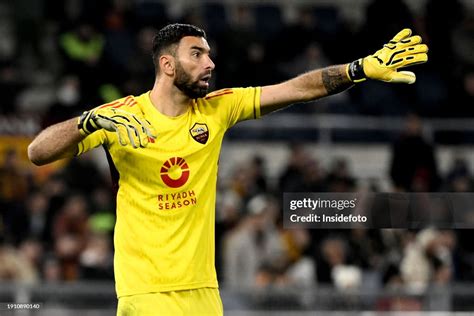 Rui Patricio of AS Roma reacts during the Serie A football match ...