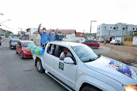 Confira O V Deo E As Fotos Da Carreata De Valderico Junior E Acm Neto