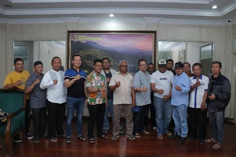 Bupati Bandung Dan Pedagang Capai Kesepakatan Revitalisasi Pasar