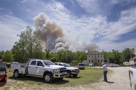 New Jersey wildfire spreads to 13,500 acres