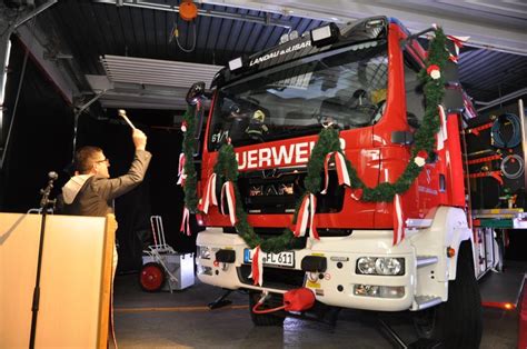 Neuer Rüstwagen nun auch mit himmlischem Beistand unterwegs Feuerwehr