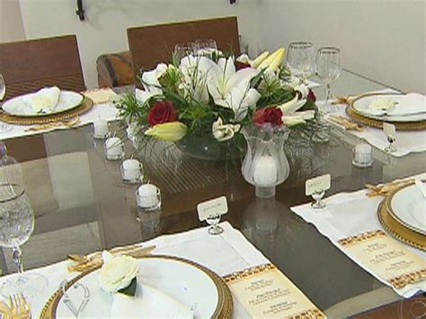 Da Decoração Ao Prato Principal Aprenda A Preparar Um Jantar De Gala