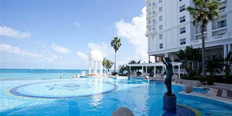 Cancun vacations at Riu Palace from $719 pp - The Travel Enthusiast The ...