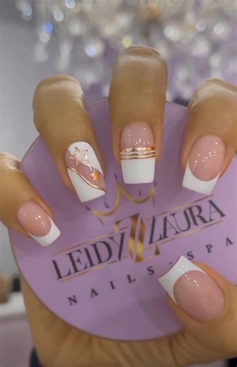 Pin de Fanny Casallas en Uñas de gel elegantes Manicura de uñas