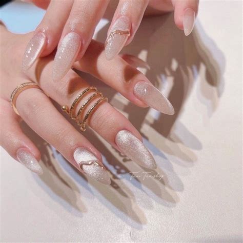 Nailbox móng úp thiết kế móng tay màu nude mắt mèo lấp lánh vẽ viền
