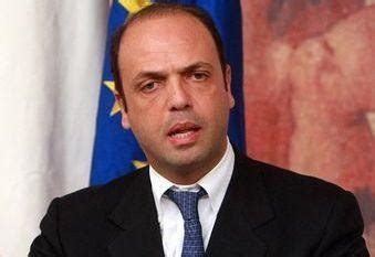 Englaro Alfano Eluana Morta Di Sentenza Non Per Incidente Apcom