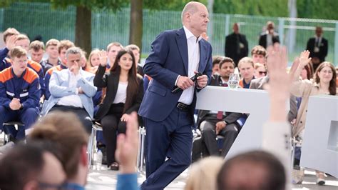 Jahre Grundgesetz Auftakt Zum Dreit Gigen Demokratiefest In Berlin