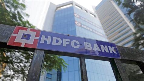 Hdfc Bank Share Price Should You Buy Sell Or Hold Post Q4 Results