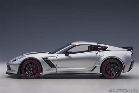 Chevrolet Corvette C7 Z06 Blade Silver Autoart