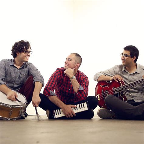 la lucha songs list genres analysis  similar artists chosic