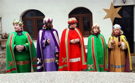 Sternsinger Der Dreik Nigsaktion Zu Besuch Im Kloster Maria Schutz