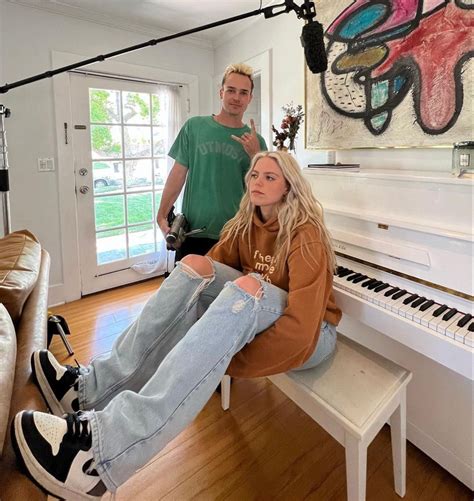 Renee Rapp Renee Blonde Wife Woman Crush Everyday