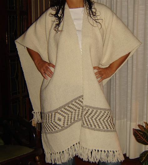 Ana Telar Ponchos Ruanas Chalecos Capas Chales Etc