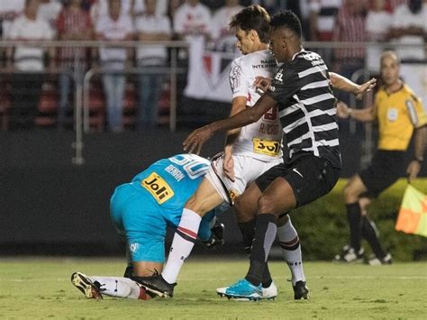 Corinthians x São Paulo Última vitória foi em 2017 direito a fair