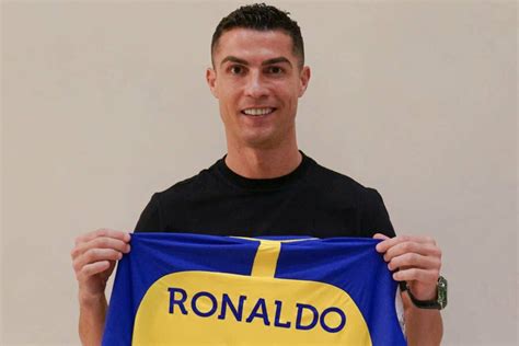 Combien Ronaldo gagne t il par heure et seconde à Al Nassr Les