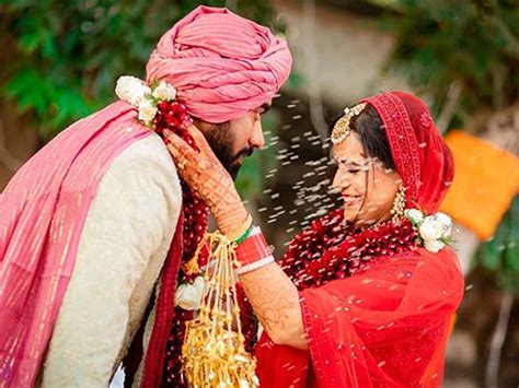 Newly married Mona Singh shares a happy picture from her wedding ceremony