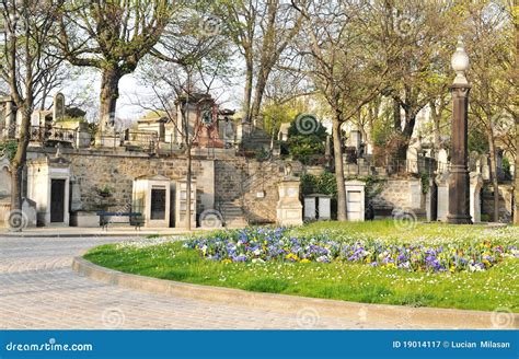 Cementerio De Montmartre Fotograf A Editorial Imagen De Francia