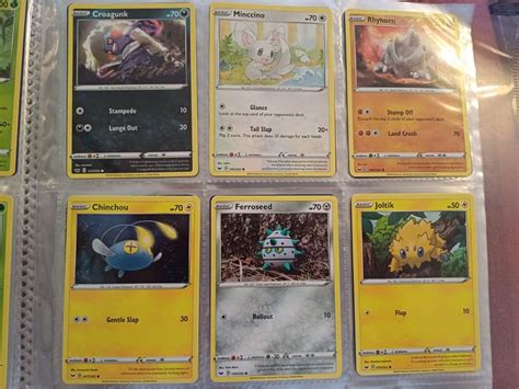 Lot De Cartes Pokemon Environ 250 Cartes Kaufen Auf Ricardo