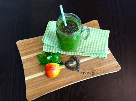 Chia Samen Smoothie mit Äpfel Feldsalat 2 EL Chia Samen Zimt und