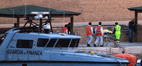 La Procura Ordina Il Sequestro Dell Sea Watch E Lo Sbarco Dei Migranti