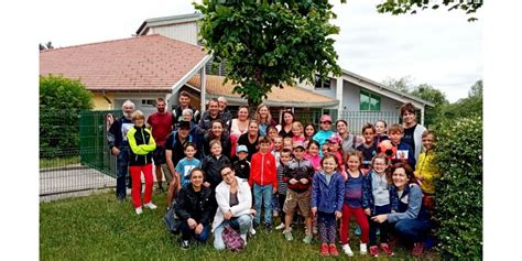 Vuillecin Les enfants découvrent le patrimoine oublié du village