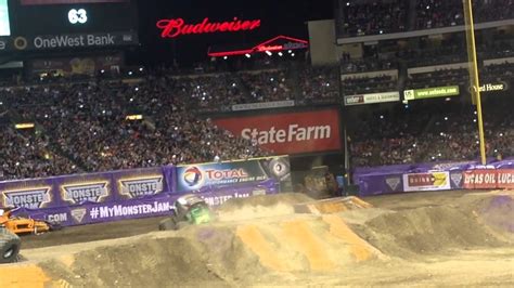 Grave Digger Monster Jam Anaheim Freestyle 1 24 15 Youtube