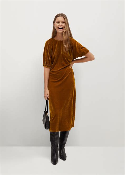 The 25 Velvet Holiday Dresses We're Already Buying | Who What Wear