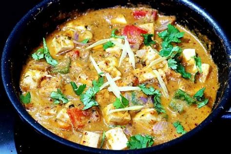 Kadai Paneer Recipe (Dry & Gravy) - Swasthi's Recipes