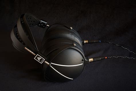 Audeze Announces New Lcd Closed Back Headphones Audioxpress