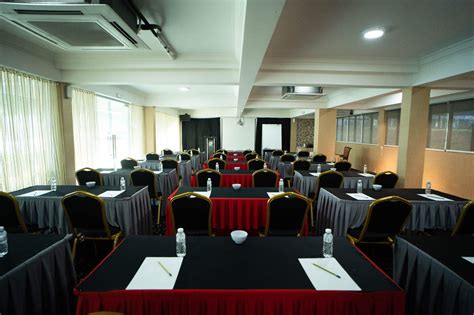 Meeting Room – ZAQUES HOTEL