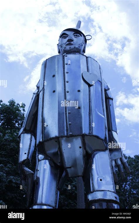 The Wizard Of Oz Tin Man Statue At Oz Park In Chicago Illinois Stock