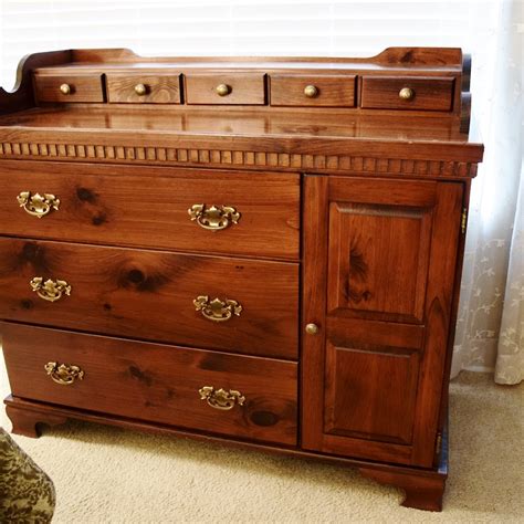 Yield House Pine Bedroom Dresser | EBTH