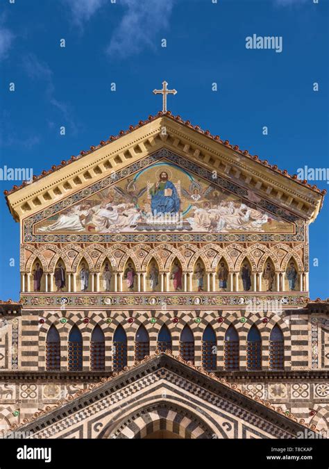 Amalfi Con La Cattedrale Immagini E Fotografie Stock Ad Alta