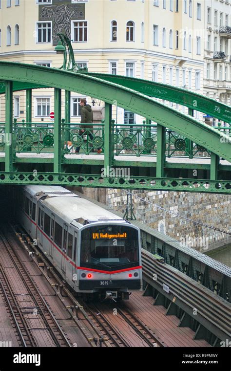 U Bahn Wien Fotos Und Bildmaterial In Hoher Aufl Sung Alamy