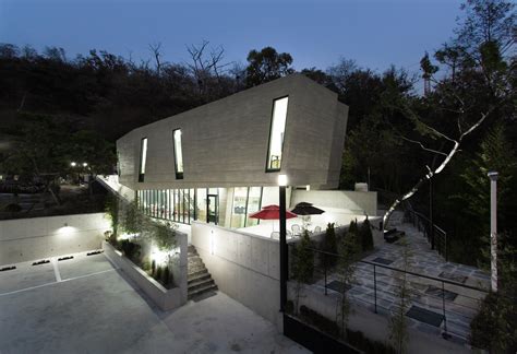 The Gatehouse / Rubrics Architects | ArchDaily