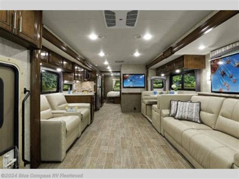 Thor Motor Coach Miramar Rv For Sale In Fleetwood Pa